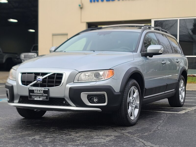 2008 Volvo XC70 3.2 Cross Country AWD LEATHER /EVERY SAFETY OPTION  / BLIS / LANE ALERT / ADAPTIVE CRUISE / SUNROOF - Photo 1 - Portland, OR 97217