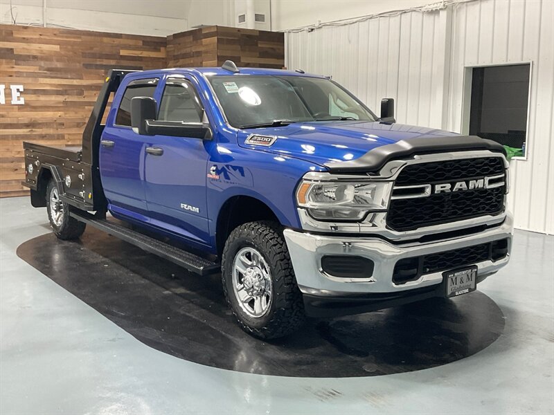 2019 RAM 3500 Tradesman 4X4 / 6.7L DIESEL / AISIN TRANSMISSION  / 1-OWNER / FLAT BED - Photo 2 - Gladstone, OR 97027