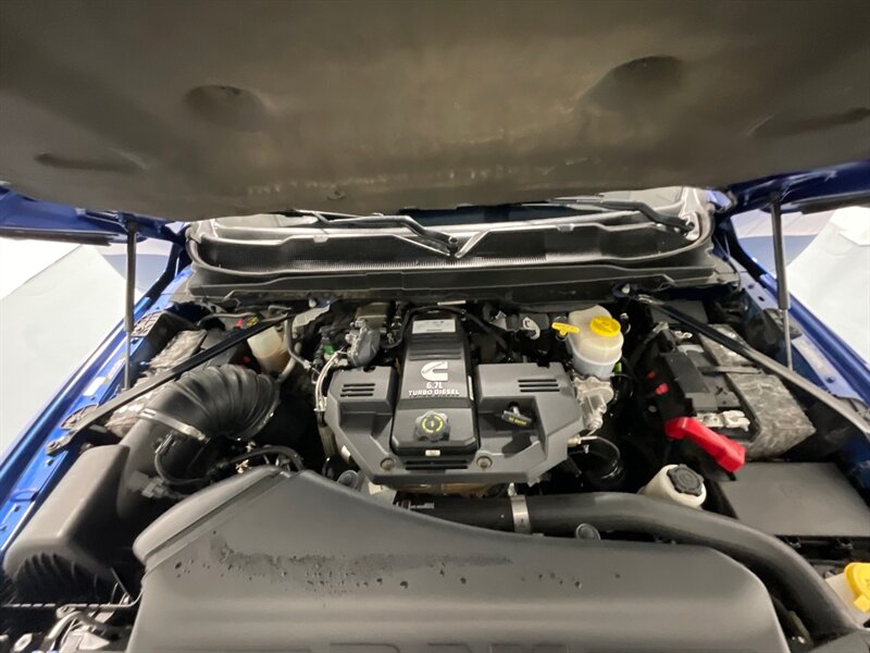 2019 RAM 3500 Tradesman 4X4 / 6.7L DIESEL / AISIN TRANSMISSION  / 1-OWNER / FLAT BED - Photo 12 - Gladstone, OR 97027