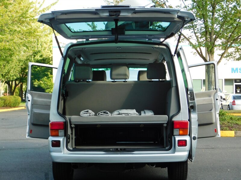 2003 Volkswagen EuroVan MV Camper V6 2.0L / Bucket Seats / Table / BED   - Photo 28 - Portland, OR 97217