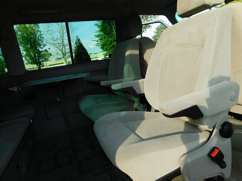 2003 Volkswagen EuroVan MV Camper V6 2.0L / Bucket Seats / Table / BED   - Photo 16 - Portland, OR 97217