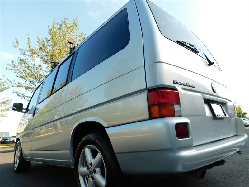 2003 Volkswagen EuroVan MV Camper V6 2.0L / Bucket Seats / Table / BED   - Photo 11 - Portland, OR 97217