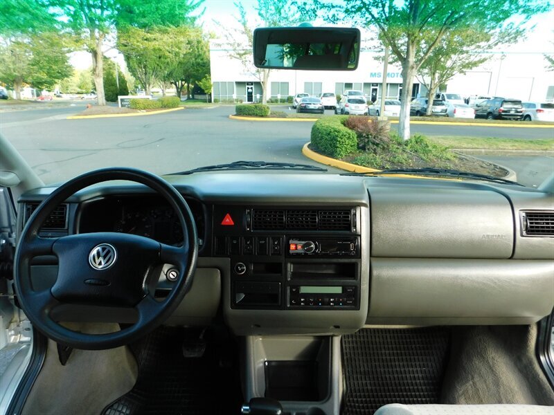 2003 Volkswagen EuroVan MV Camper V6 2.0L / Bucket Seats / Table / BED   - Photo 22 - Portland, OR 97217