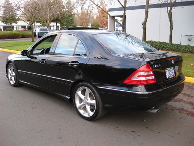 2006 Mercedes-Benz C230 Sport Pkg   - Photo 3 - Portland, OR 97217