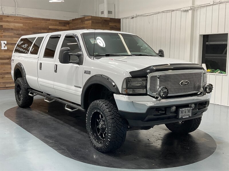 2001 Ford F-350 XLT 4X4 / 7.3L DIESEL / MUST SEE /  135,000 MILES  / LIFTED / LONG BED - Photo 2 - Gladstone, OR 97027