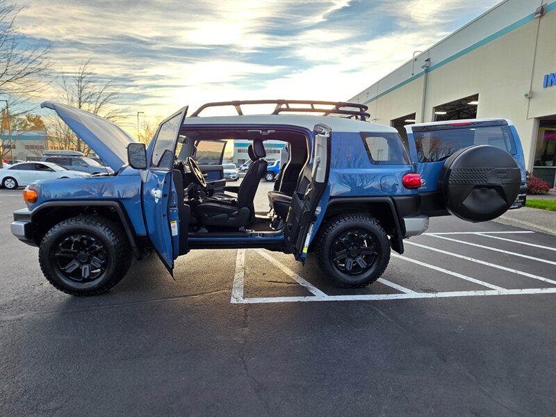 2011 Toyota FJ Cruiser 4X4 / REAR DIFFERENTIAL LOCKER / BACK CAM / PARK SENSORS / BLACK RHINO WHEELS / 1-OWNER !! - Photo 23 - Portland, OR 97217