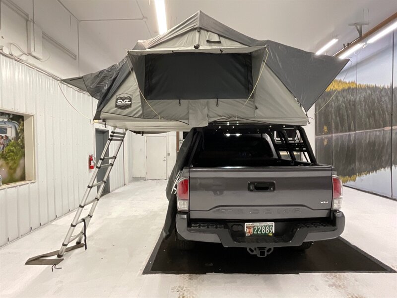 2020 Toyota Tacoma TRD Sport 4X4 / 6-SPEED MANUAL / CAMPING TRUCK  / 2-Person TENT / 1-OWNER LOCAL / BF GOODRICH TIRES / ONLY 59,000 MILES - Photo 11 - Gladstone, OR 97027