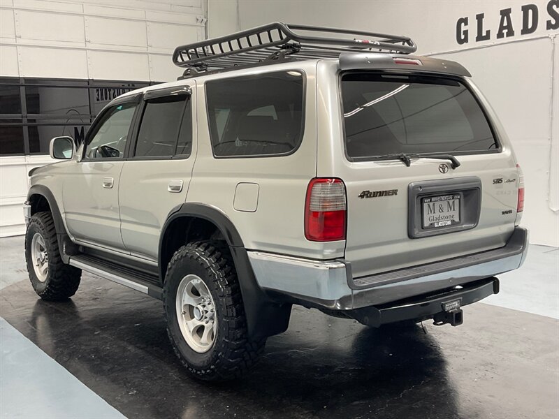 2000 Toyota 4Runner SR5 Sport Utility 4X4 / 3.4L V6 / 5-SPEED MANUAL  / LOCAL RUST FREE / TIMING BELT DONE - Photo 8 - Gladstone, OR 97027