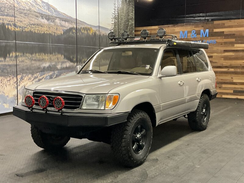 2001 Toyota Land Cruiser 4X4 / CUSTOM BUILT / AWNING / DIFF LOCKS / SHARP  NEW TIMING BELT SERVICE / BRAND NEW BF GOODRICH TIRES / CUSTOM BUILT - Photo 1 - Gladstone, OR 97027