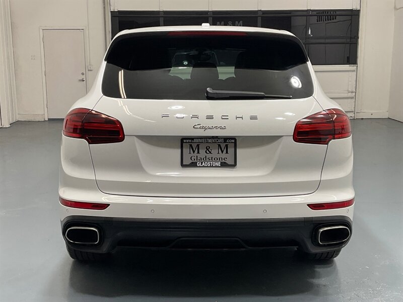 2018 Porsche Cayenne Sport Utility AWD / 3.6L V6 /SportDesign Pkg  / Leather Heated Seats / Sunroof / Navigation & Backup Camera / Bose Surround Sound - Photo 6 - Gladstone, OR 97027