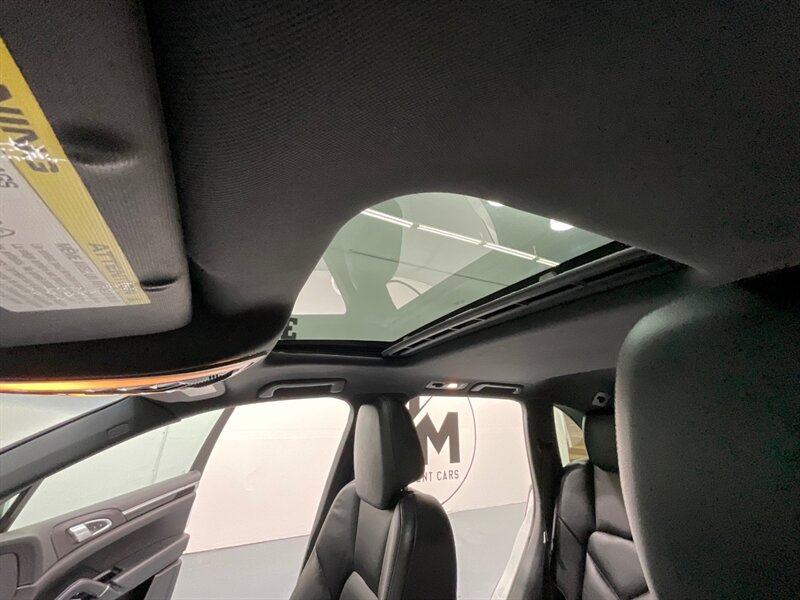 2018 Porsche Cayenne Sport Utility AWD / 3.6L V6 /SportDesign Pkg  / Leather Heated Seats / Sunroof / Navigation & Backup Camera / Bose Surround Sound - Photo 22 - Gladstone, OR 97027