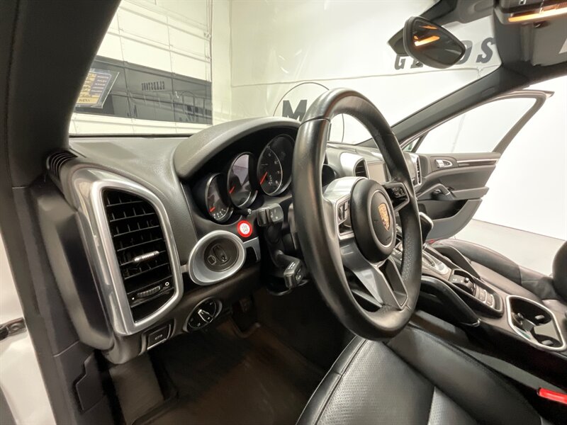 2018 Porsche Cayenne Sport Utility AWD / 3.6L V6 /SportDesign Pkg  / Leather Heated Seats / Sunroof / Navigation & Backup Camera / Bose Surround Sound - Photo 51 - Gladstone, OR 97027
