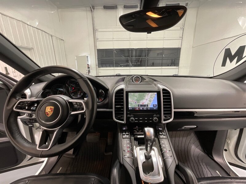 2018 Porsche Cayenne Sport Utility AWD / 3.6L V6 /SportDesign Pkg  / Leather Heated Seats / Sunroof / Navigation & Backup Camera / Bose Surround Sound - Photo 46 - Gladstone, OR 97027