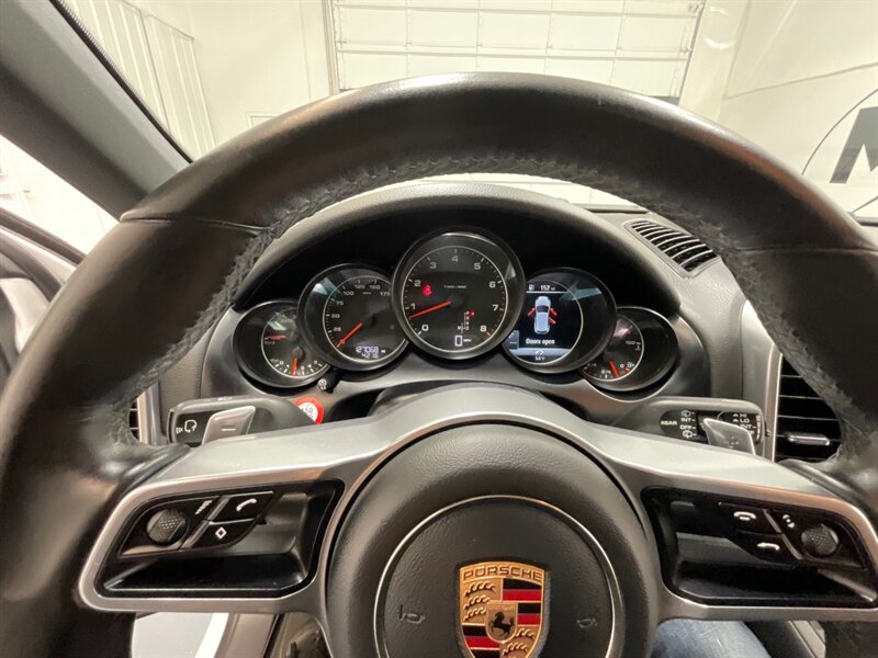 2018 Porsche Cayenne Sport Utility AWD / 3.6L V6 /SportDesign Pkg  / Leather Heated Seats / Sunroof / Navigation & Backup Camera / Bose Surround Sound - Photo 47 - Gladstone, OR 97027