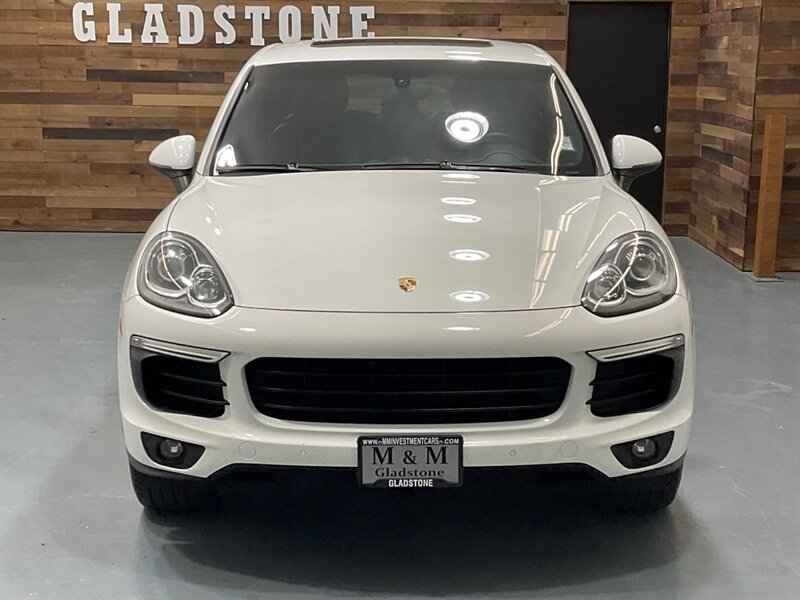 2018 Porsche Cayenne Sport Utility AWD / 3.6L V6 /SportDesign Pkg  / Leather Heated Seats / Sunroof / Navigation & Backup Camera / Bose Surround Sound - Photo 5 - Gladstone, OR 97027