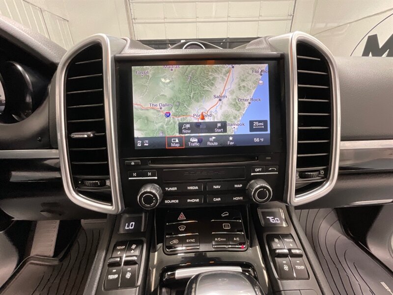 2018 Porsche Cayenne Sport Utility AWD / 3.6L V6 /SportDesign Pkg  / Leather Heated Seats / Sunroof / Navigation & Backup Camera / Bose Surround Sound - Photo 15 - Gladstone, OR 97027