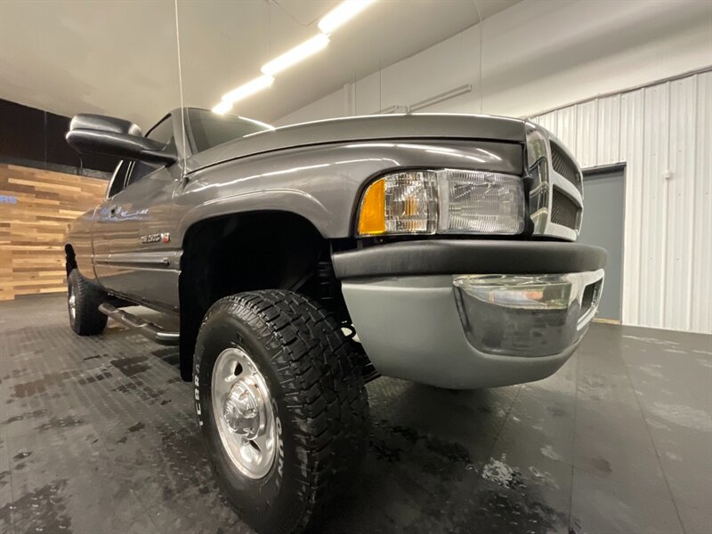 2002 Dodge Ram 2500 SLT Laramie Quad Cab 4X4 / V10 / 100,000 MILES  LOCAL OREGON TRUCK / RUST FREE / Excel Cond - Photo 10 - Gladstone, OR 97027