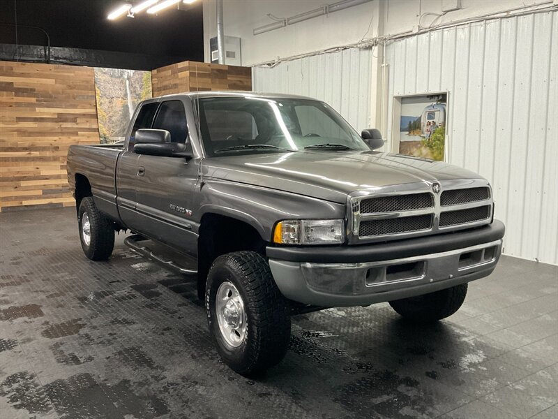 2002 Dodge Ram 2500 SLT Laramie Quad Cab 4X4 / V10 / 100,000 MILES  LOCAL OREGON TRUCK / RUST FREE / Excel Cond - Photo 2 - Gladstone, OR 97027