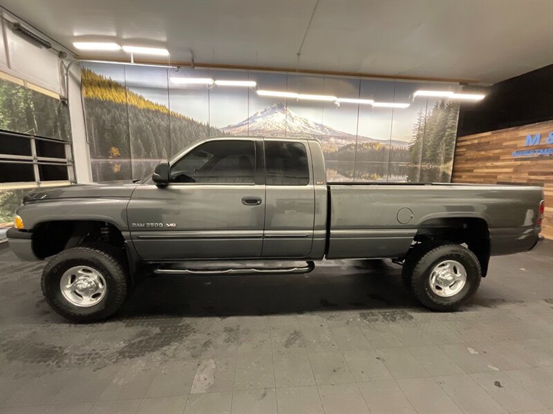 2002 Dodge Ram 2500 SLT Laramie Quad Cab 4X4 / V10 / 100,000 MILES  LOCAL OREGON TRUCK / RUST FREE / Excel Cond - Photo 3 - Gladstone, OR 97027