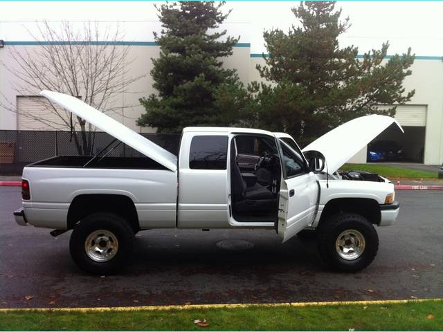 1998 Dodge Ram 1500 Laramie SLT   - Photo 10 - Portland, OR 97217