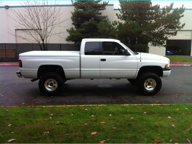 1998 Dodge Ram 1500 Laramie SLT   - Photo 6 - Portland, OR 97217