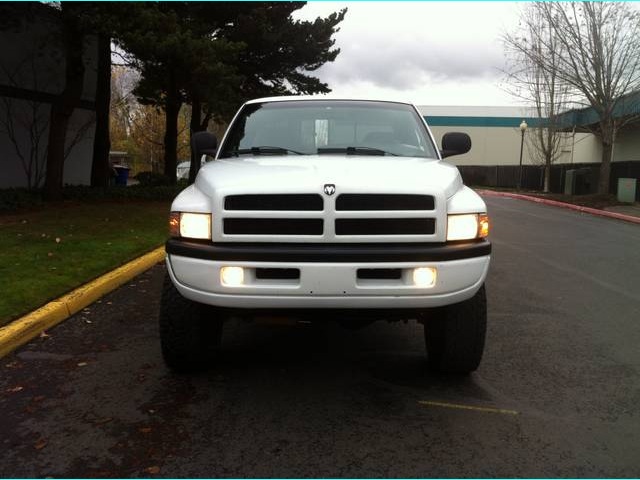 1998 Dodge Ram 1500 Laramie SLT   - Photo 8 - Portland, OR 97217