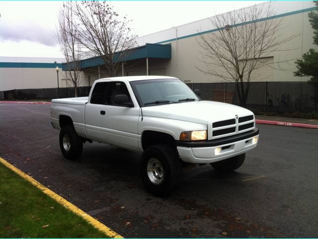 1998 Dodge Ram 1500 Laramie SLT   - Photo 7 - Portland, OR 97217