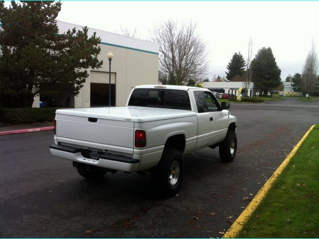 1998 Dodge Ram 1500 Laramie SLT   - Photo 5 - Portland, OR 97217