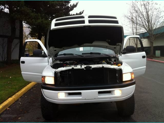 1998 Dodge Ram 1500 Laramie SLT   - Photo 14 - Portland, OR 97217