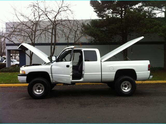 1998 Dodge Ram 1500 Laramie SLT   - Photo 9 - Portland, OR 97217