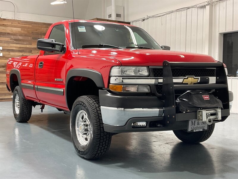 2001 Chevrolet Silverado 2500 LS Regular Cab 4X4 / 6.0L V8 / LONG BED /ZERO RUST  / WINCH / BRAND NEW TIRES / Spray in bed liner / Towing Pkg  & Trailer brake controller