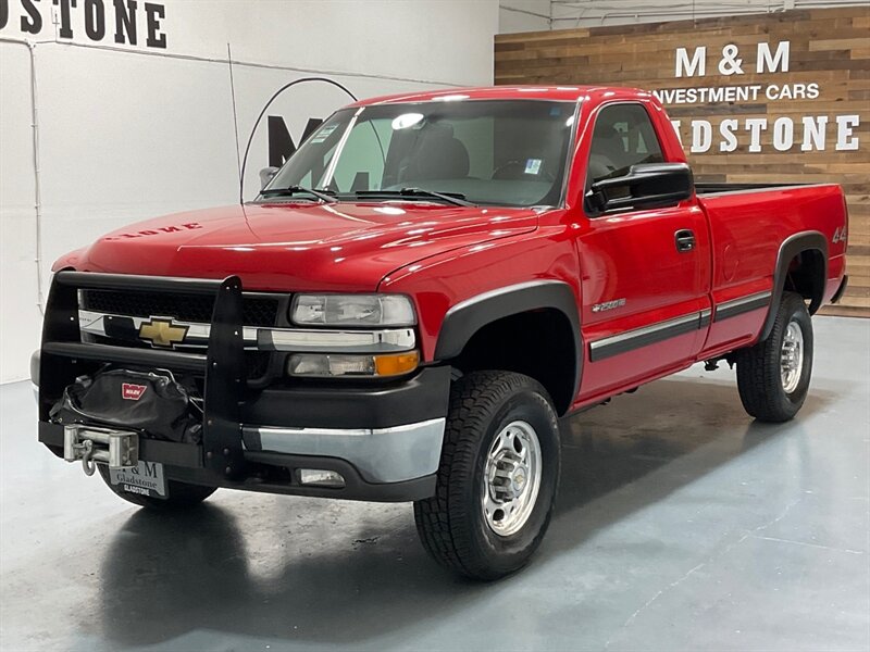 2001 Chevrolet Silverado 2500 LS Regular Cab 4X4 / 6.0L V8 / LONG BED /ZERO RUST  / WINCH / BRAND NEW TIRES / Spray in bed liner / Towing Pkg  & Trailer brake controller