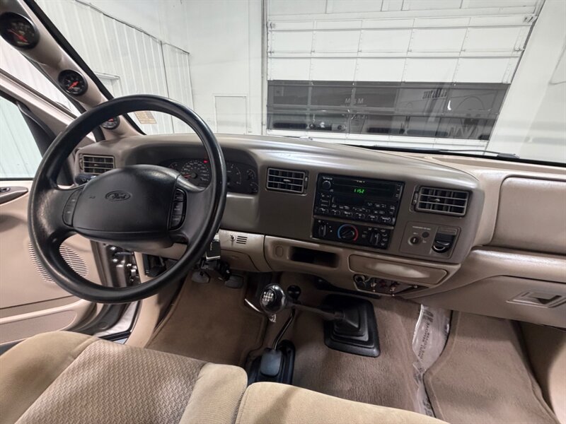 2002 Ford F-350 XLT / 4X4 / 7.3L DIESEL / 6 SPEED MANUAL / LOCAL / RUST FREE / ONLY 108K MILES - Photo 35 - Gladstone, OR 97027