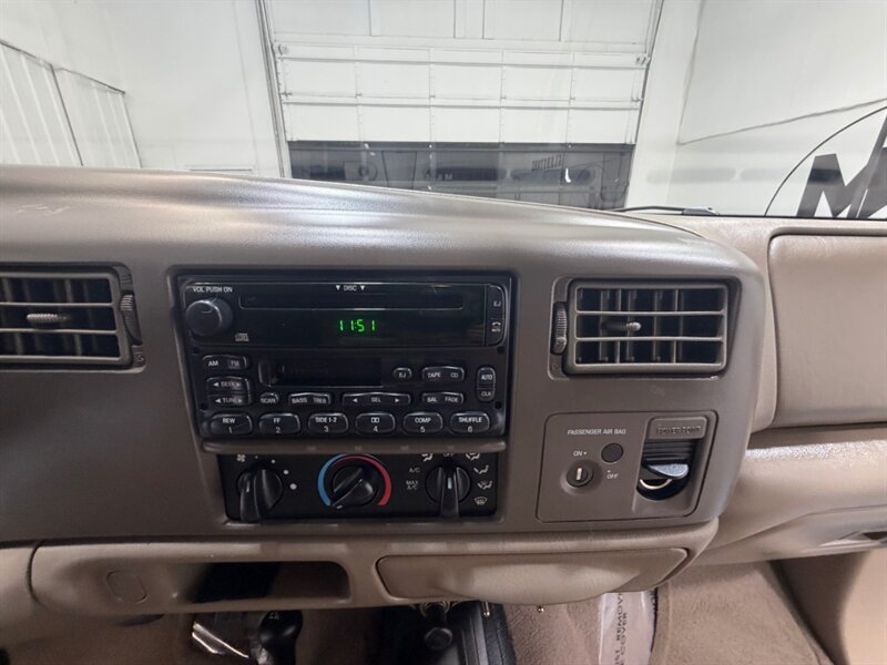 2002 Ford F-350 XLT / 4X4 / 7.3L DIESEL / 6 SPEED MANUAL / LOCAL / RUST FREE / ONLY 108K MILES - Photo 22 - Gladstone, OR 97027