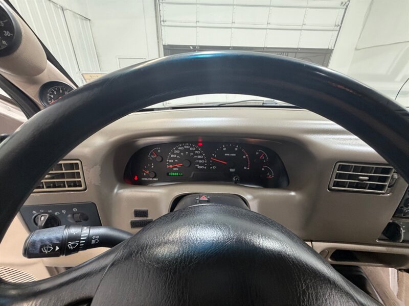2002 Ford F-350 XLT / 4X4 / 7.3L DIESEL / 6 SPEED MANUAL / LOCAL / RUST FREE / ONLY 108K MILES - Photo 32 - Gladstone, OR 97027