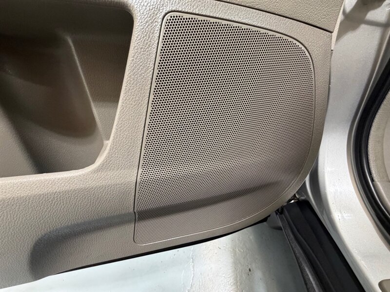 2010 Acura MDX SH-AWD w/Tech Navi & Camera /3rd Row / 50k MILES /BRAND NEW TIRES - Photo 36 - Gladstone, OR 97027
