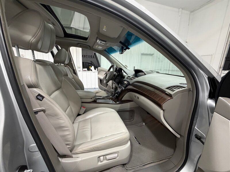 2010 Acura MDX SH-AWD w/Tech Navi & Camera /3rd Row / 50k MILES /BRAND NEW TIRES - Photo 15 - Gladstone, OR 97027