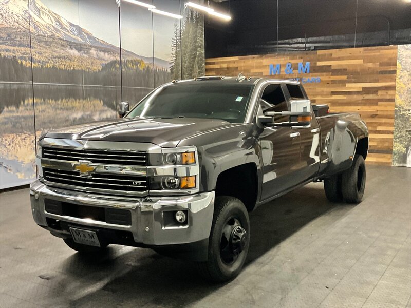 2016 Chevrolet Silverado 3500 LTZ 4X4 / 6.6L DIESEL / DUALLY / LOADED   - Photo 36 - Gladstone, OR 97027