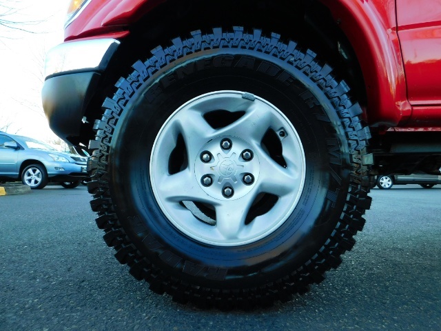 2004 Toyota Tacoma Xtracab V6 4WD LIFTED RR DIF 33 "MUD 5SPD Manual   - Photo 37 - Portland, OR 97217