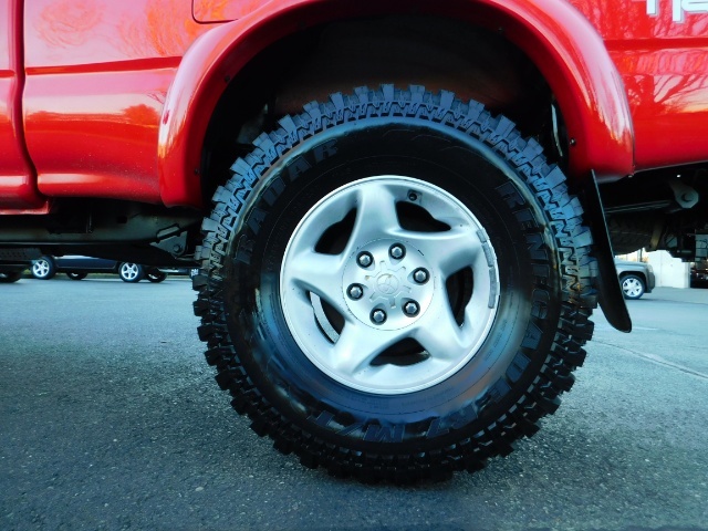 2004 Toyota Tacoma Xtracab V6 4WD LIFTED RR DIF 33 "MUD 5SPD Manual   - Photo 20 - Portland, OR 97217