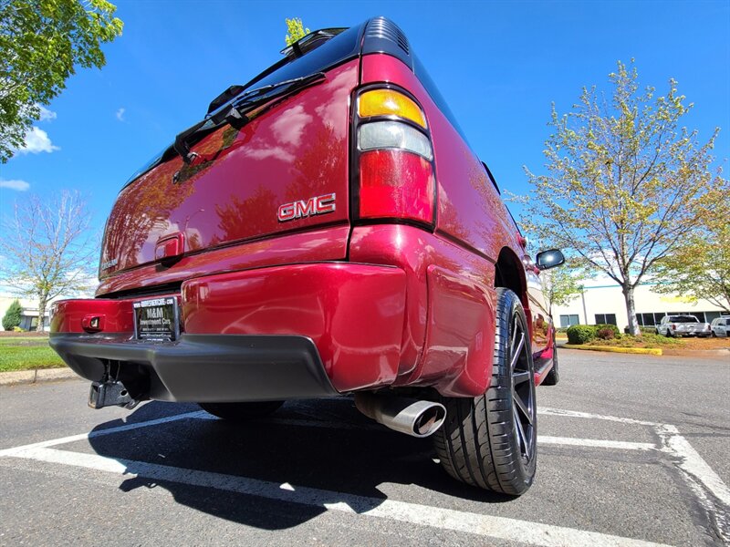 2004 GMC Yukon Denali AWD V8 / 22 " DUB's / New Tires / Low Miles  / Heated Leather / Sun Roof / Local / Excellent Condition - Photo 12 - Portland, OR 97217