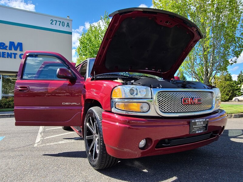 2004 GMC Yukon Denali AWD V8 / 22 " DUB's / New Tires / Low Miles  / Heated Leather / Sun Roof / Local / Excellent Condition - Photo 26 - Portland, OR 97217