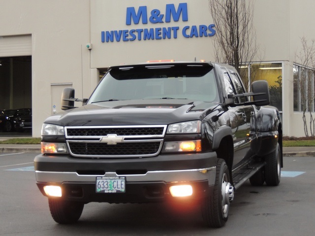 2006 Chevrolet Silverado 3500 LT / 4X4 / 6.6L DURAMAX / Dually / ALLISON / 1-TON   - Photo 1 - Portland, OR 97217