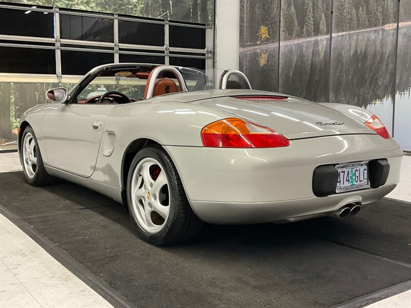 1998 Porsche Boxster 2dr Convertible / 2.5L V6 / 5-SPEED / 104,000 MILE  /LOCAL CAR / NEW CONVERTIBLE TOP / VERY WELL KEPT & SUPER CLEAN !! - Photo 7 - Gladstone, OR 97027