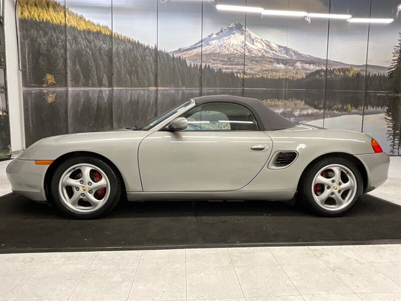 1998 Porsche Boxster 2dr Convertible / 2.5L V6 / 5-SPEED / 104,000 MILE  /LOCAL CAR / NEW CONVERTIBLE TOP / VERY WELL KEPT & SUPER CLEAN !! - Photo 3 - Gladstone, OR 97027