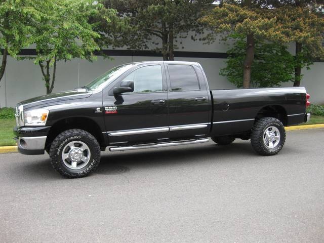 2008 Dodge Ram 2500 SLT   - Photo 2 - Portland, OR 97217