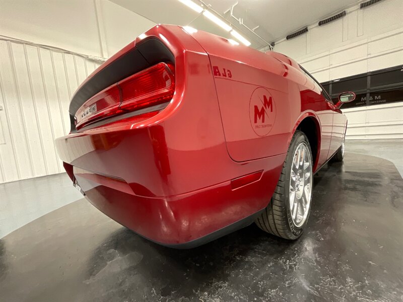 2010 Dodge Challenger SE Coupe 2Dr / 3.5L V6 HO / Excel Cond   - Photo 29 - Gladstone, OR 97027