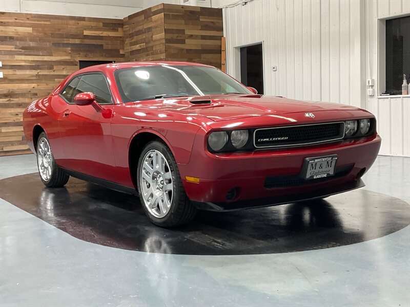 2010 Dodge Challenger SE Coupe 2Dr / 3.5L V6 HO / Excel Cond   - Photo 50 - Gladstone, OR 97027