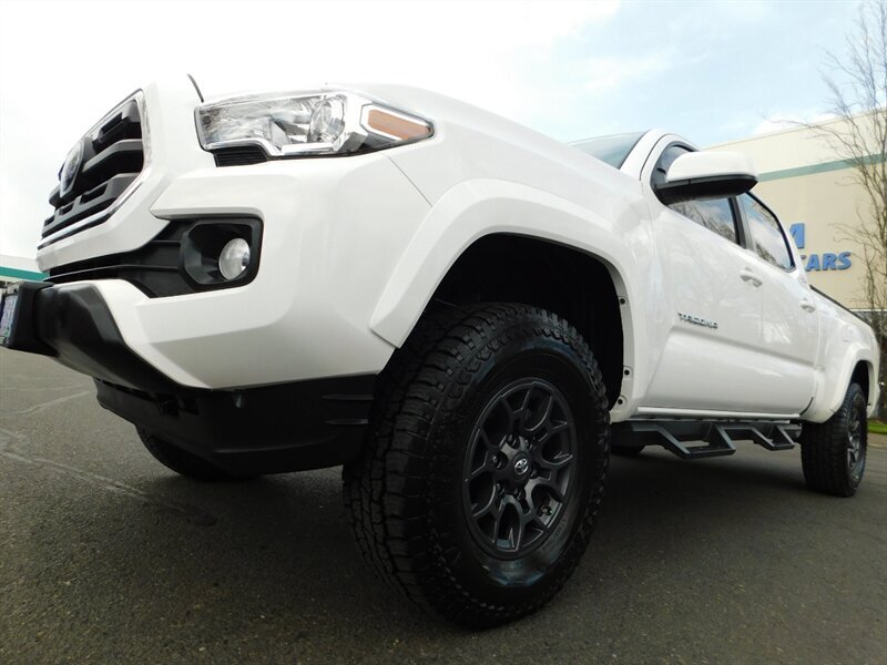 2018 Toyota Tacoma SR5 V6 4X4 / LONG BED /LIFTED / LOW MILES   - Photo 9 - Portland, OR 97217