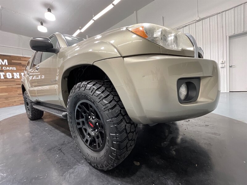 2007 Toyota 4Runner SR5 4X4 / 4.0L V6 / TRD WHEELS / Sunroof  / LOCAL NO RUST - Photo 50 - Gladstone, OR 97027